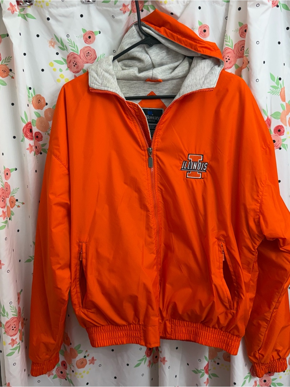 Illinois Men’s Medium Orange Hooded and lined Windbreaker Jacket